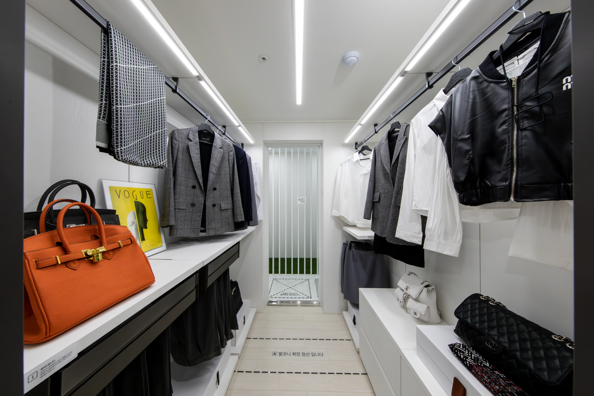 84A 드레스룸 인테리어